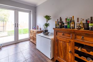 Kitchen/Breakfast Room- click for photo gallery